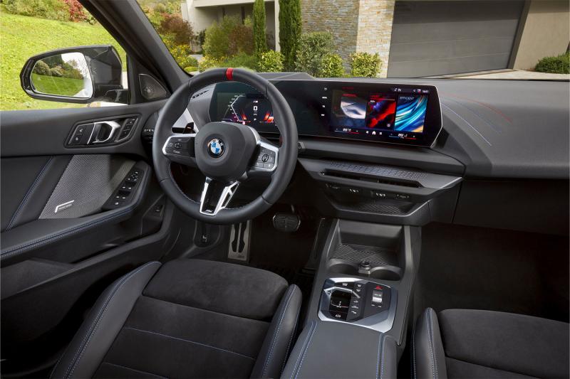 NOUVELLE BMW SÉRIE 1 : ÉVOLUTIONS SPORTIVE ET TECHNOLOGIQUE'